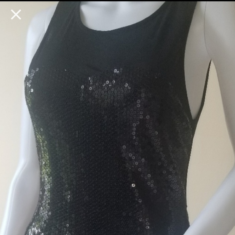Super cute clubbing dress by Wet Seal. In M.